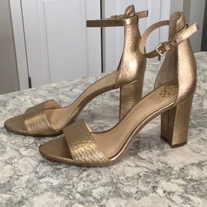 Size 8 Vince Camuto Heel